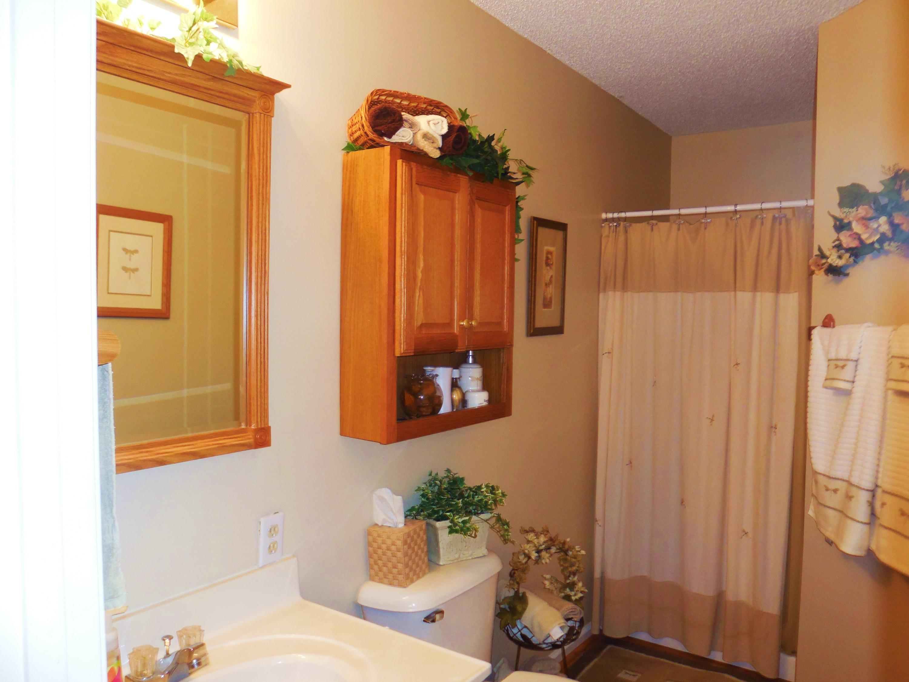 610 Monte Vista Road, Unit 705 Union Hall, VA 24176 - Photo 36 of 74 a bathroom with a sink toilet and shower