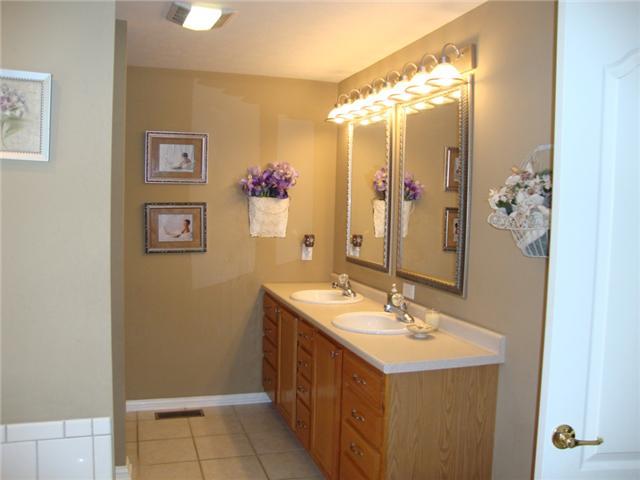 5725 West Hurt Road Monrovia, IN 46157 - Photo 12 of 24 Gallery Image 12