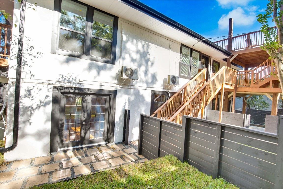 1115 Enfield Road, Unit B Austin, TX 78703 - Photo 9 of 34 a view of entryway with a front door