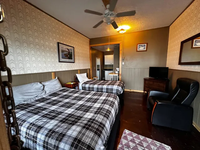 $649,000 | 240 Highway 35, Alma, WI 54610