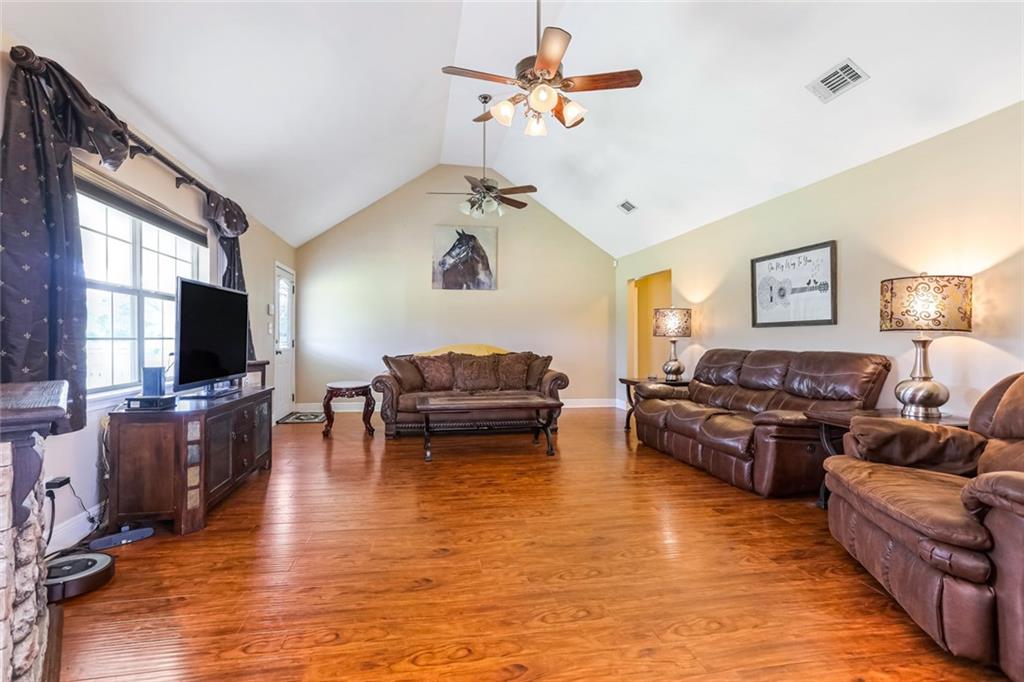 51205 Turnpike Road Folsom, LA 70437 - Photo 3 of 23 Gallery Image 3