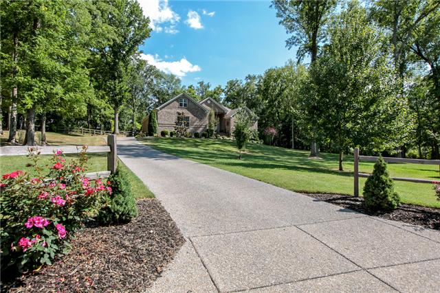 417 Gander Court Spring Hill, TN 37174 - Photo 3 of 15 Gallery Image 3