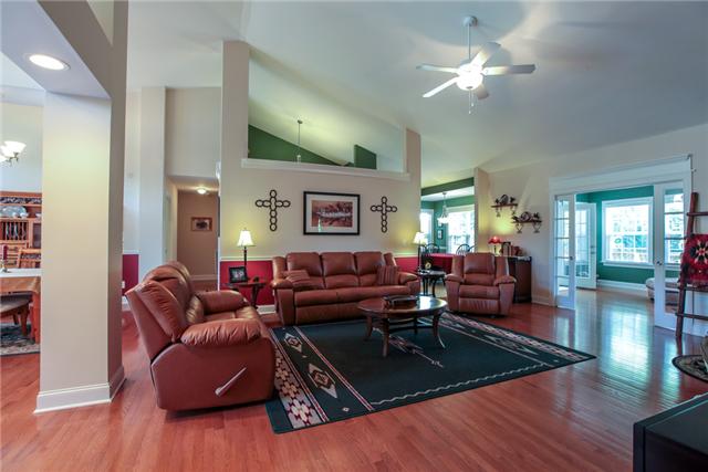 417 Gander Court Spring Hill, TN 37174 - Photo 4 of 15 Gallery Image 4
