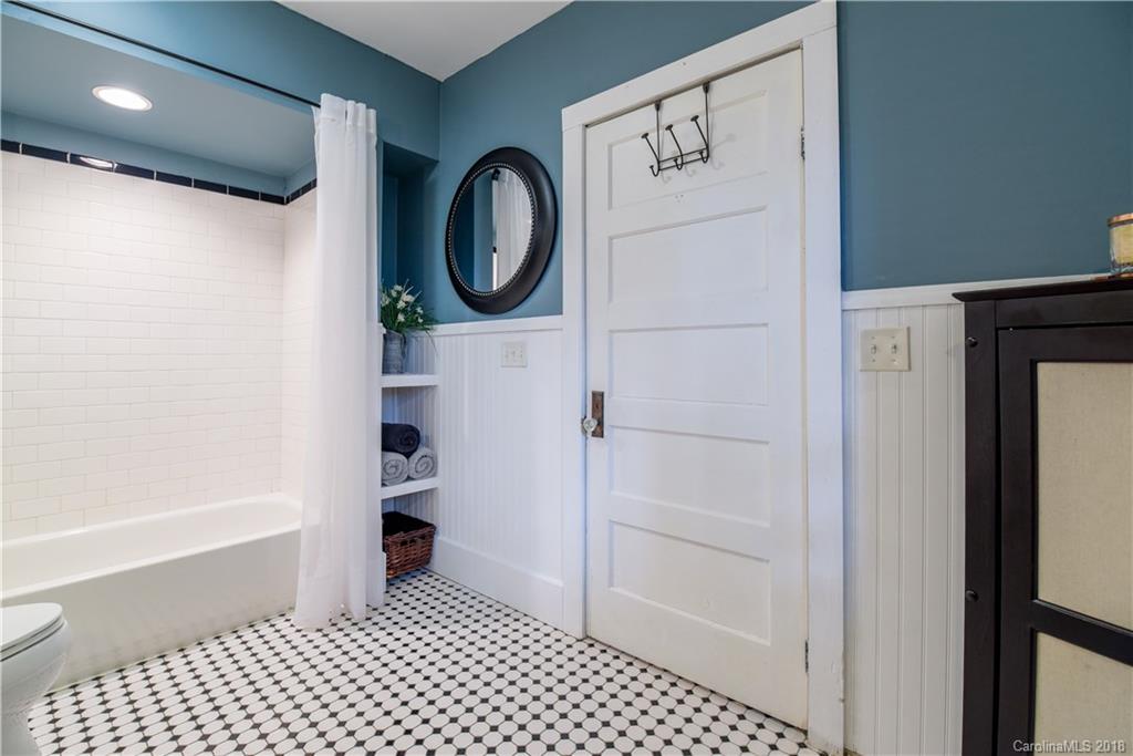 187 Thistle Ridge Clyde, NC 28721 - Photo 25 of 36