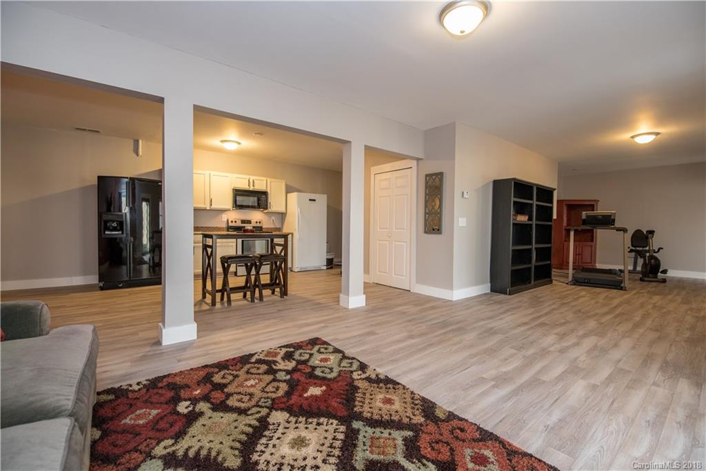 187 Thistle Ridge Clyde, NC 28721 - Photo 27 of 36