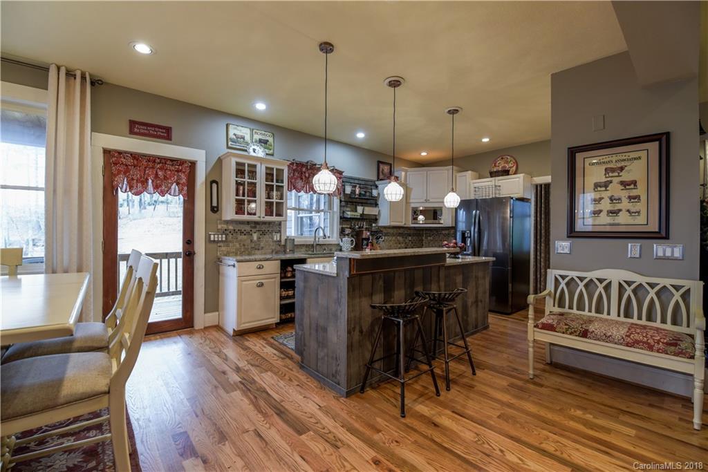 187 Thistle Ridge Clyde, NC 28721 - Photo 8 of 36