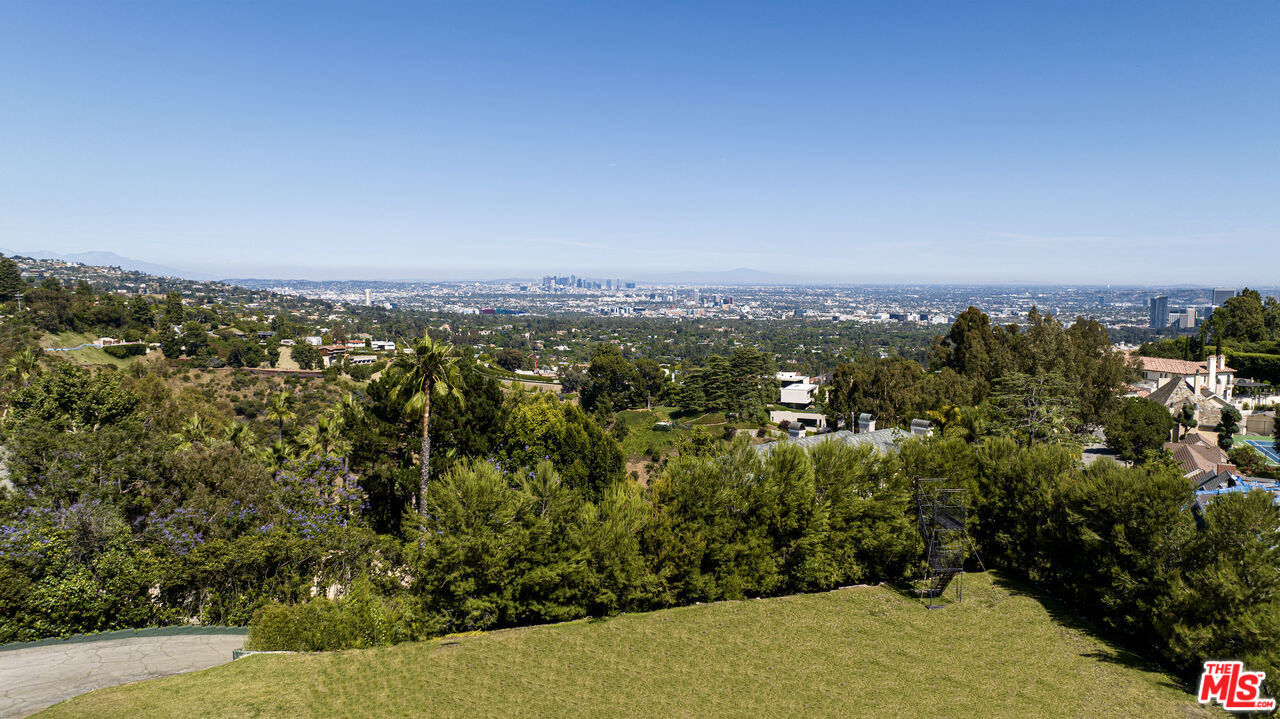 1001 Bel Air Road Los Angeles, CA 90077 - Photo 20 of 22