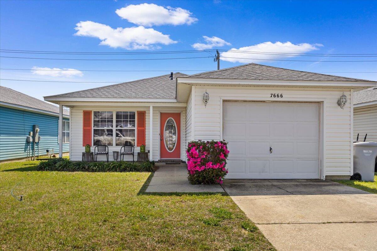 7666 Chablis Circle Navarre, FL 32566 - Photo 2 of 20