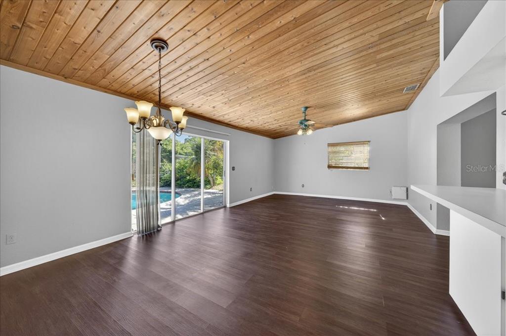 10202 56th Street Pinellas Park, FL 33782 - Photo 18 of 43