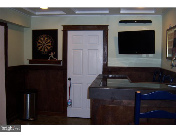 20 Indian Red Road Levittown, PA 19057 - Photo 14 of 25 Rec Room