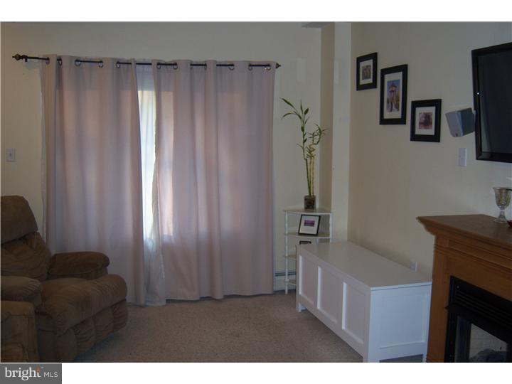 20 Indian Red Road Levittown, PA 19057 - Photo 16 of 25 Den