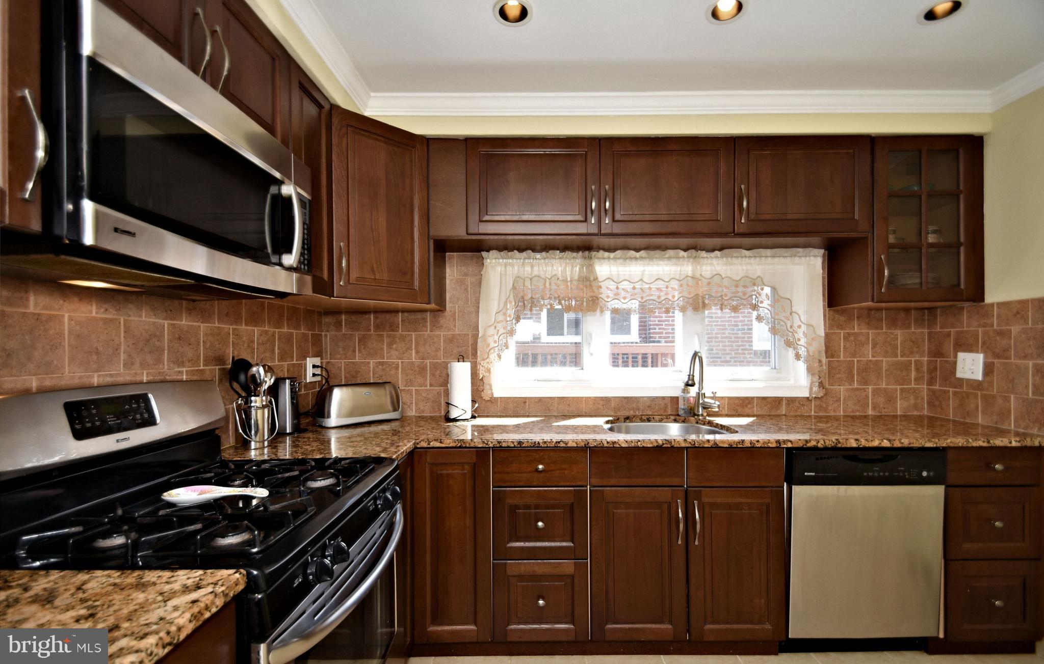 8909 Blue Grass Road Philadelphia, PA 19152 - Photo 20 of 58 Gallery Image 20