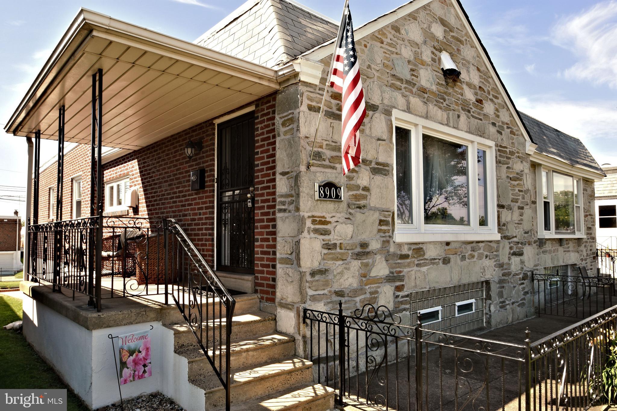 8909 Blue Grass Road Philadelphia, PA 19152 - Photo 4 of 58 Gallery Image 4