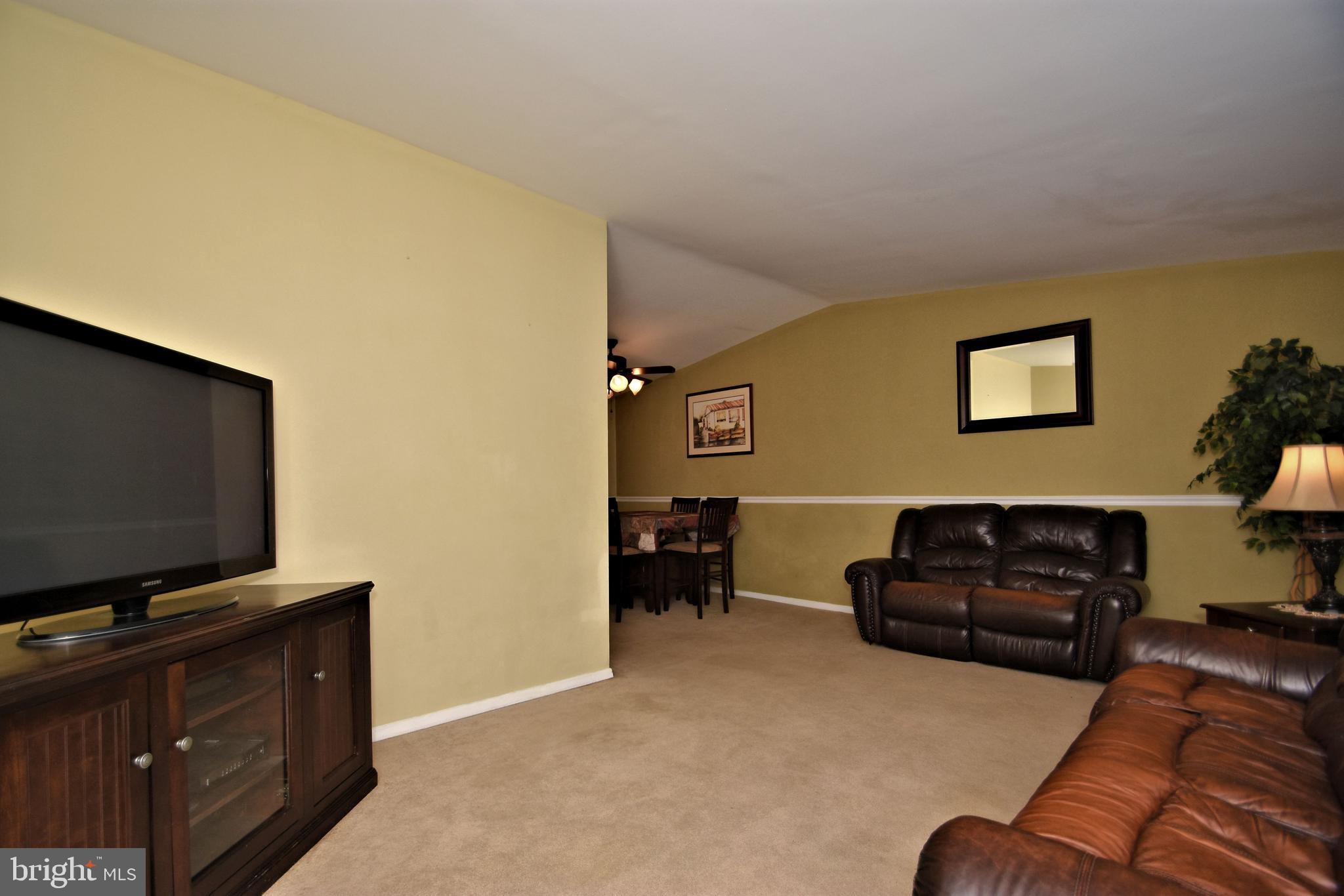 8909 Blue Grass Road Philadelphia, PA 19152 - Photo 7 of 58 Gallery Image 7