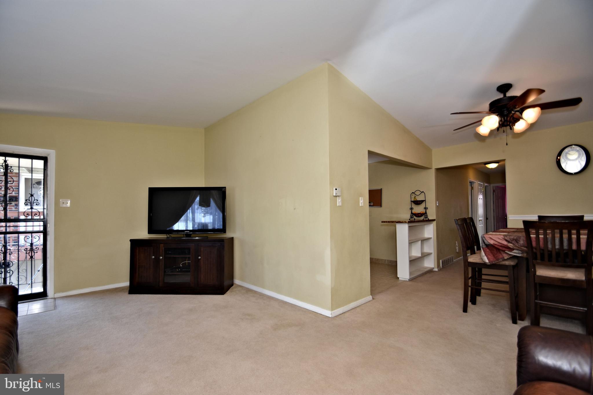 8909 Blue Grass Road Philadelphia, PA 19152 - Photo 10 of 58 Gallery Image 10
