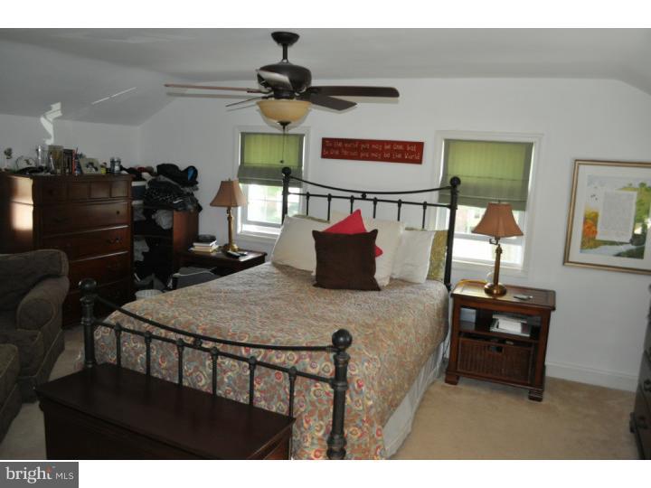305 Garth Road Oreland, PA 19075 - Photo 12 of 22 Gallery Image 12