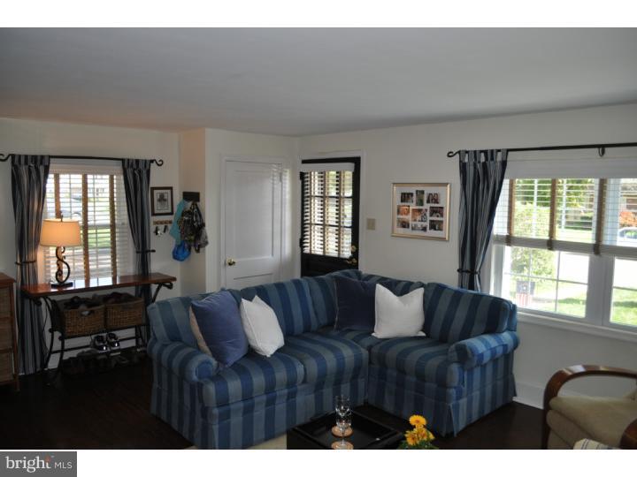305 Garth Road Oreland, PA 19075 - Photo 4 of 22 Gallery Image 4