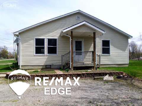 5051 Coldwater Road Flint, MI 48504 - Photo 16 of 22 20430969-15.JPG