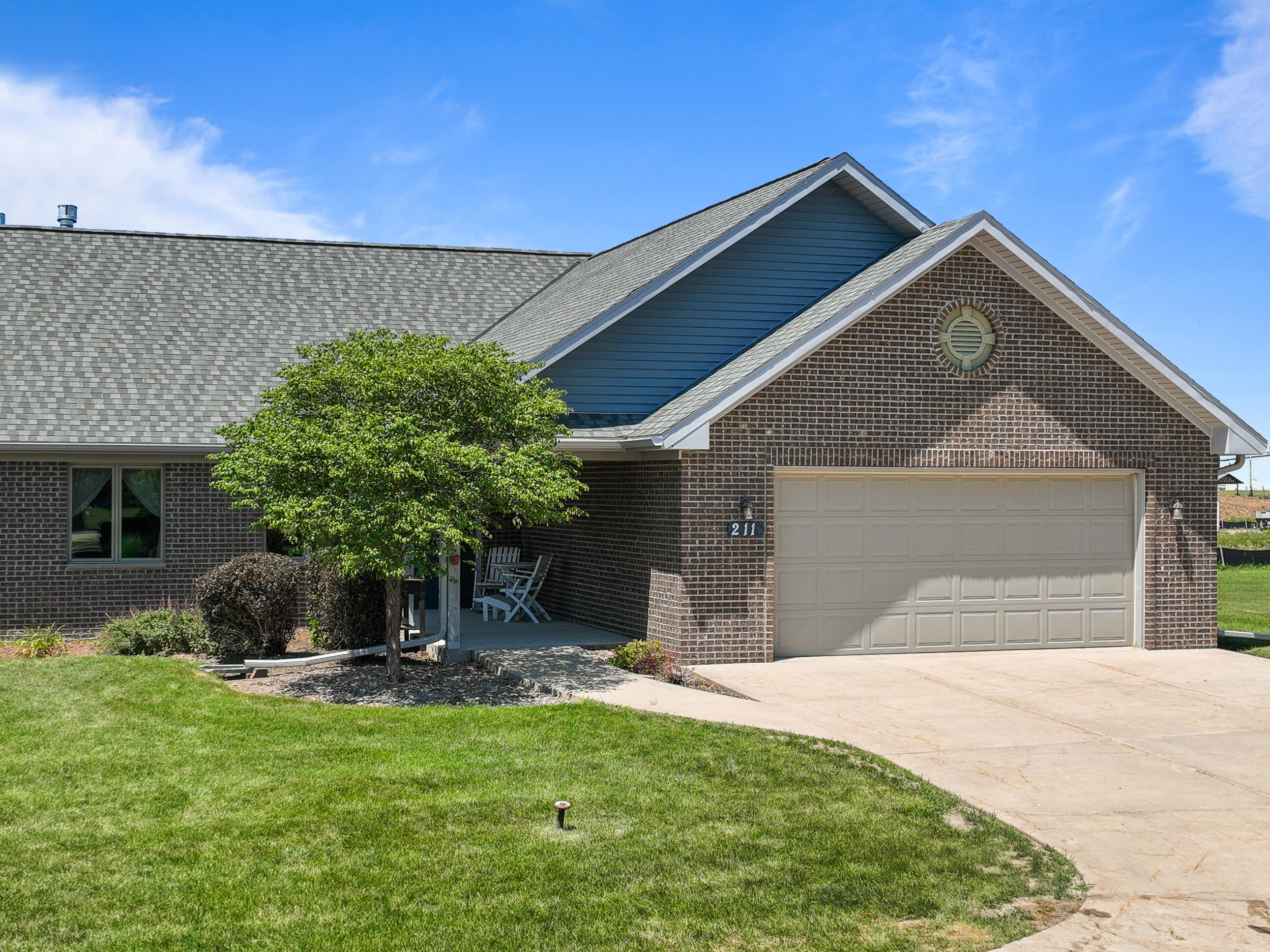 211 Windmill Lane Walworth, WI 53184 - Photo 33 of 50 211 Windmill Ln-4