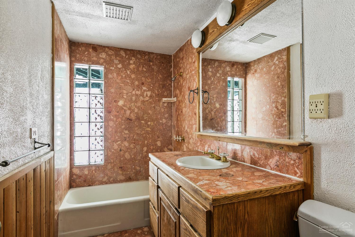 62610 Waugh Road Bend, OR 97701 - Photo 9 of 22 Additional Photo