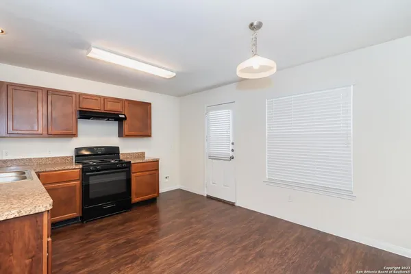 $1,675 | 10514 Goose Way, San Antonio, TX 78224