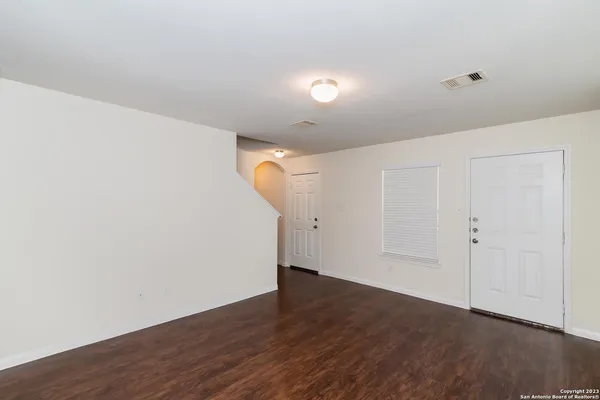 $1,675 | 10514 Goose Way, San Antonio, TX 78224