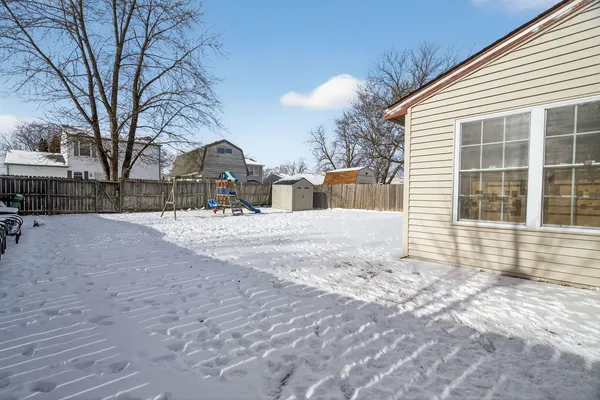 $314,900 | 20618 South Driftwood Drive, Frankfort, IL 60423