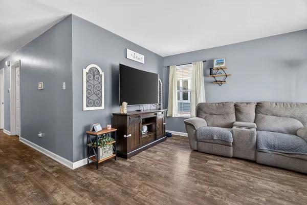 $314,900 | 20618 South Driftwood Drive, Frankfort, IL 60423