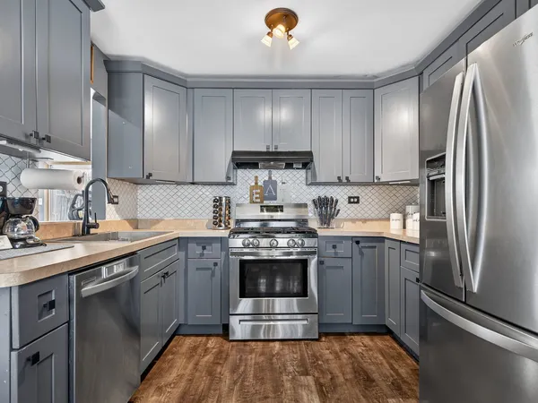 $314,900 | 20618 South Driftwood Drive, Frankfort, IL 60423