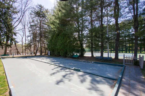 $3,200 | 120 Lexington Court, Red Bank, NJ 07701