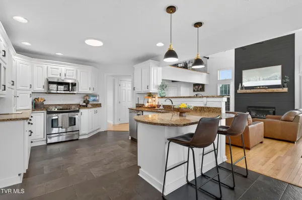 $540,000 | 18459 John Ashley Drive, Abingdon, VA 24211