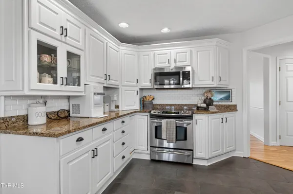 $540,000 | 18459 John Ashley Drive, Abingdon, VA 24211