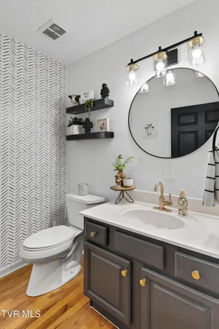 $564,900 | 18459 John Ashley Drive, Abingdon, VA 24211