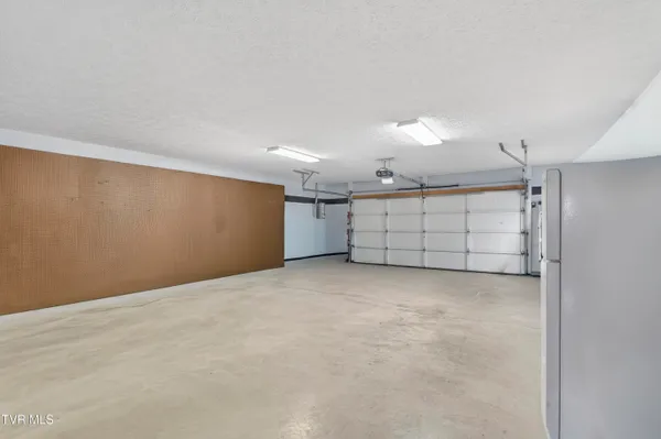 $540,000 | 18459 John Ashley Drive, Abingdon, VA 24211