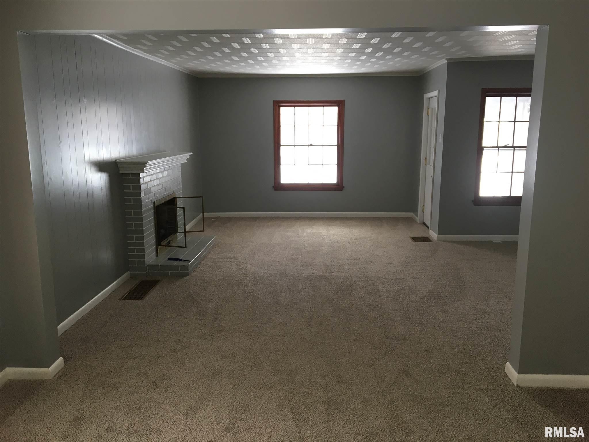 309 Mitchell Street Benton, IL 62812 - Photo 9 of 23 Gallery Image 9