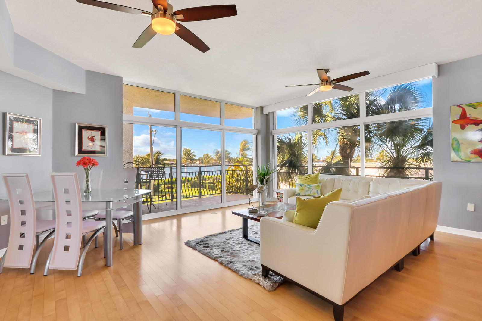 314 Inlet Way, Unit 203 Palm Beach Shores, FL 33404 - Photo 2 of 26 Living Area