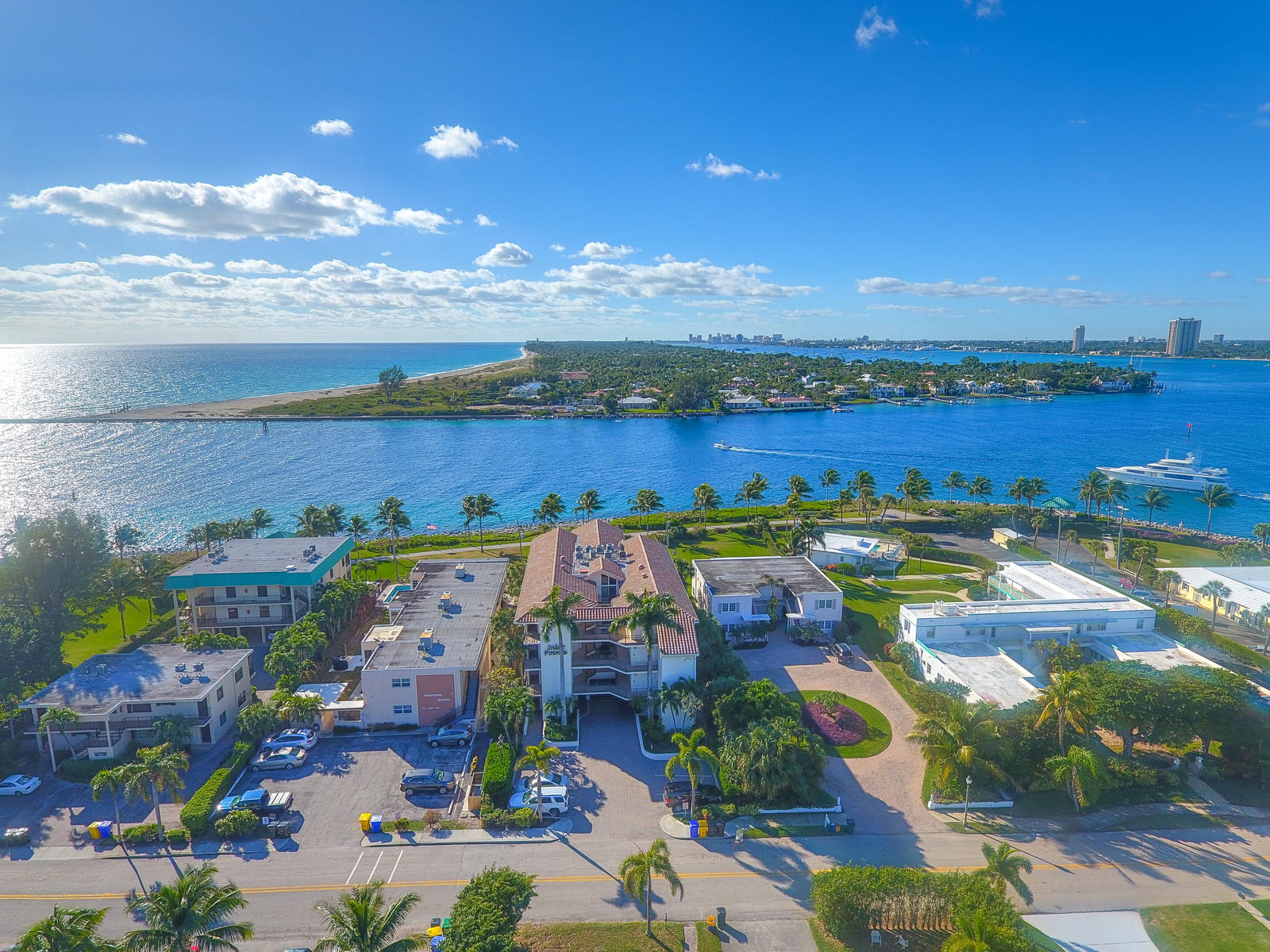 314 Inlet Way, Unit 203 Palm Beach Shores, FL 33404 - Photo 21 of 26 22_Aerials_2_of_7_mls