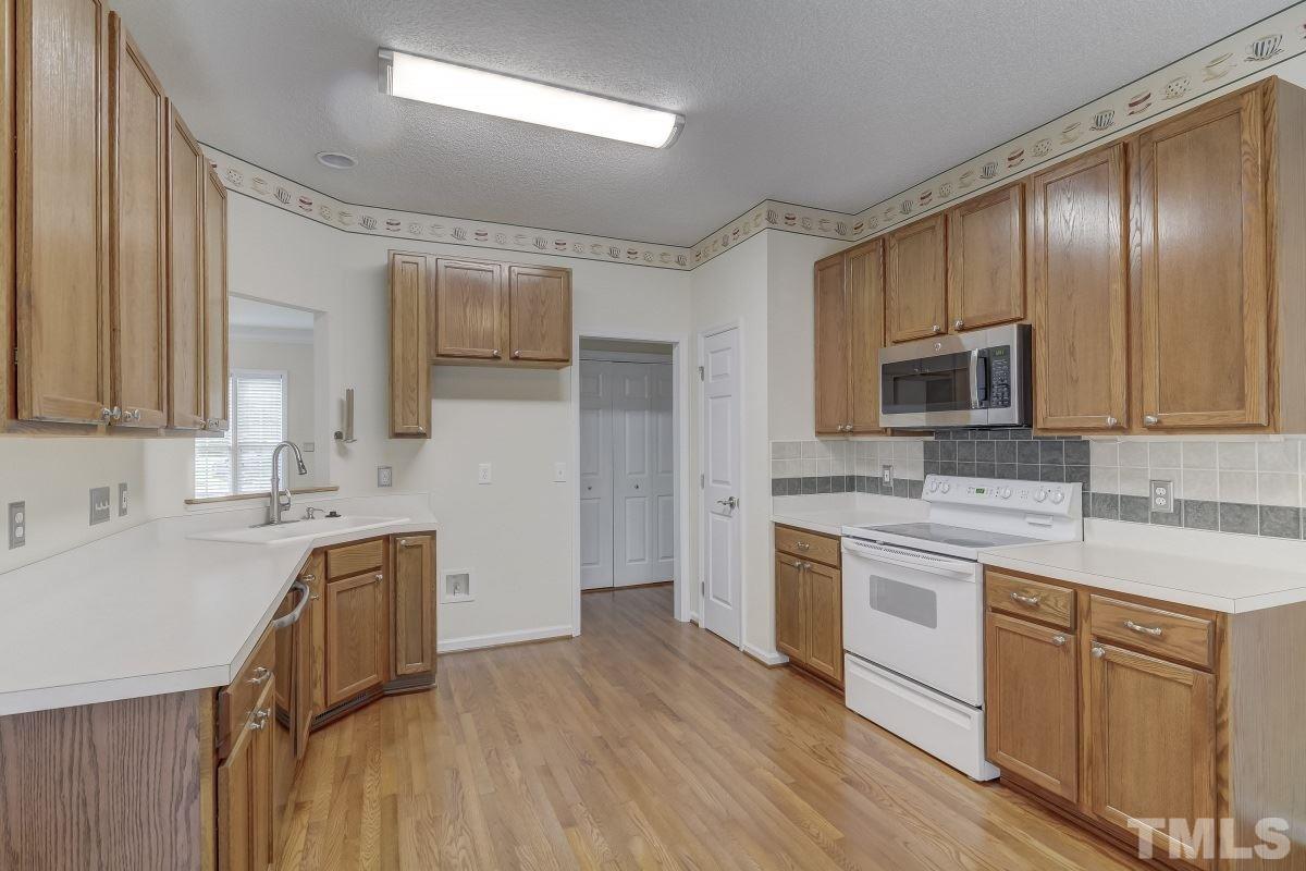 7023 Englehardt Drive Raleigh, NC 27617 - Photo 6 of 18 Gallery Image 6