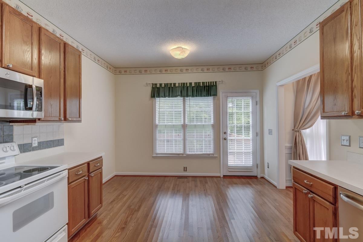 7023 Englehardt Drive Raleigh, NC 27617 - Photo 7 of 18 Gallery Image 7