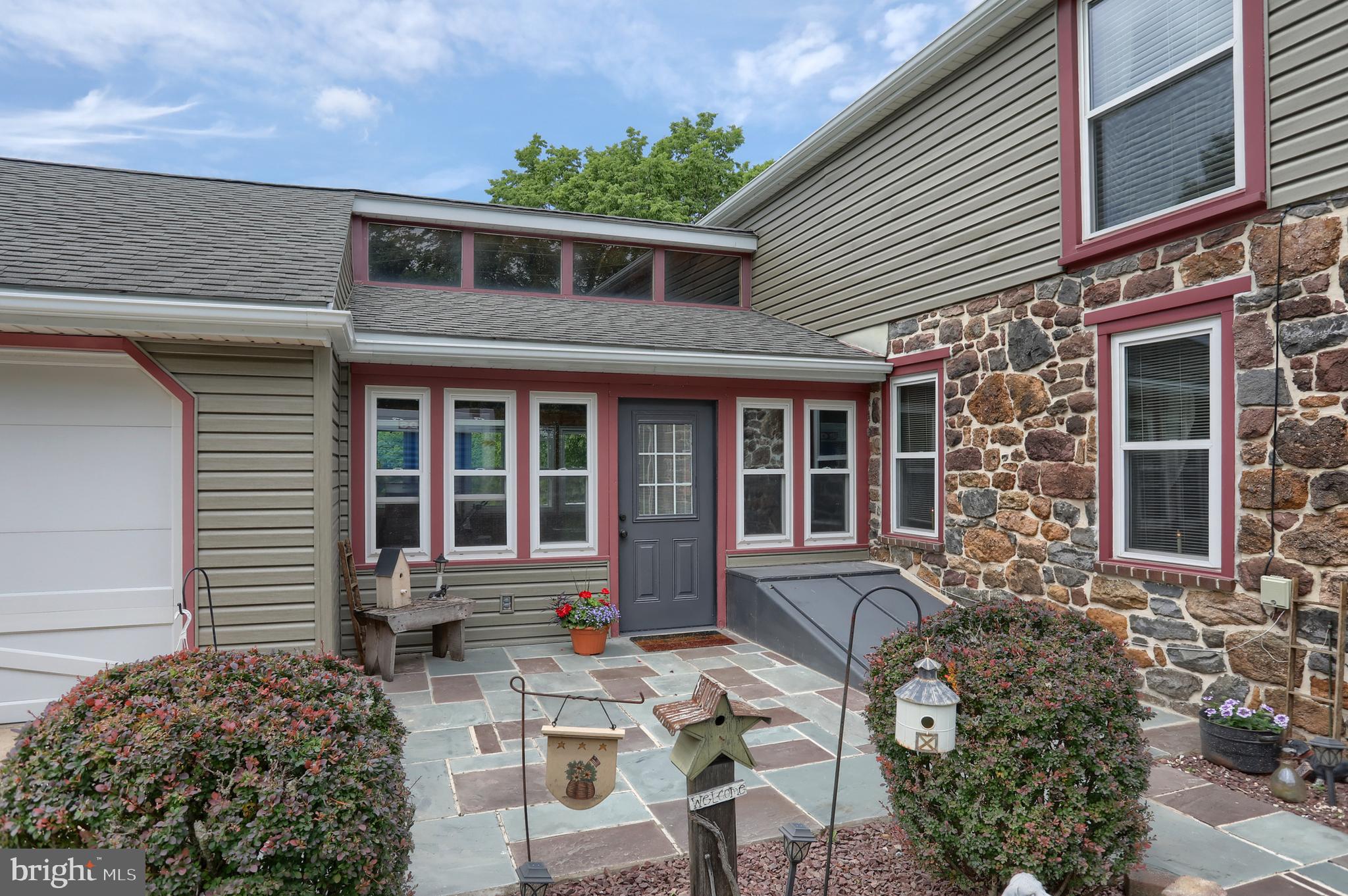 6767 Schoolhouse Road Hershey, PA 17033 - Photo 4 of 51