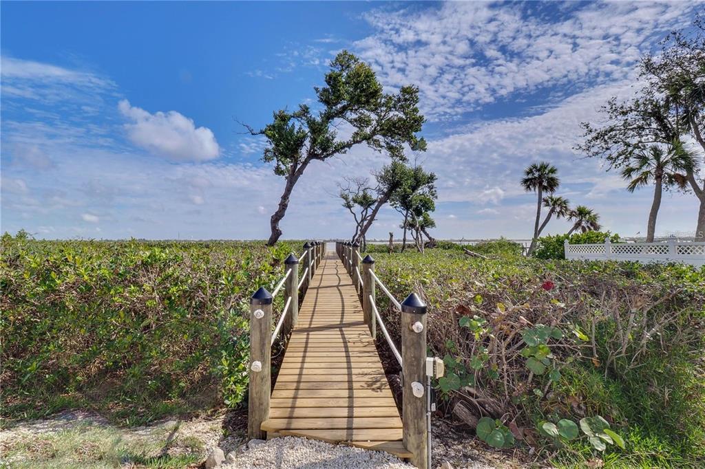5031 North Beach Road, Unit 116 Englewood, FL 34223 - Photo 33 of 41 a view of a yard