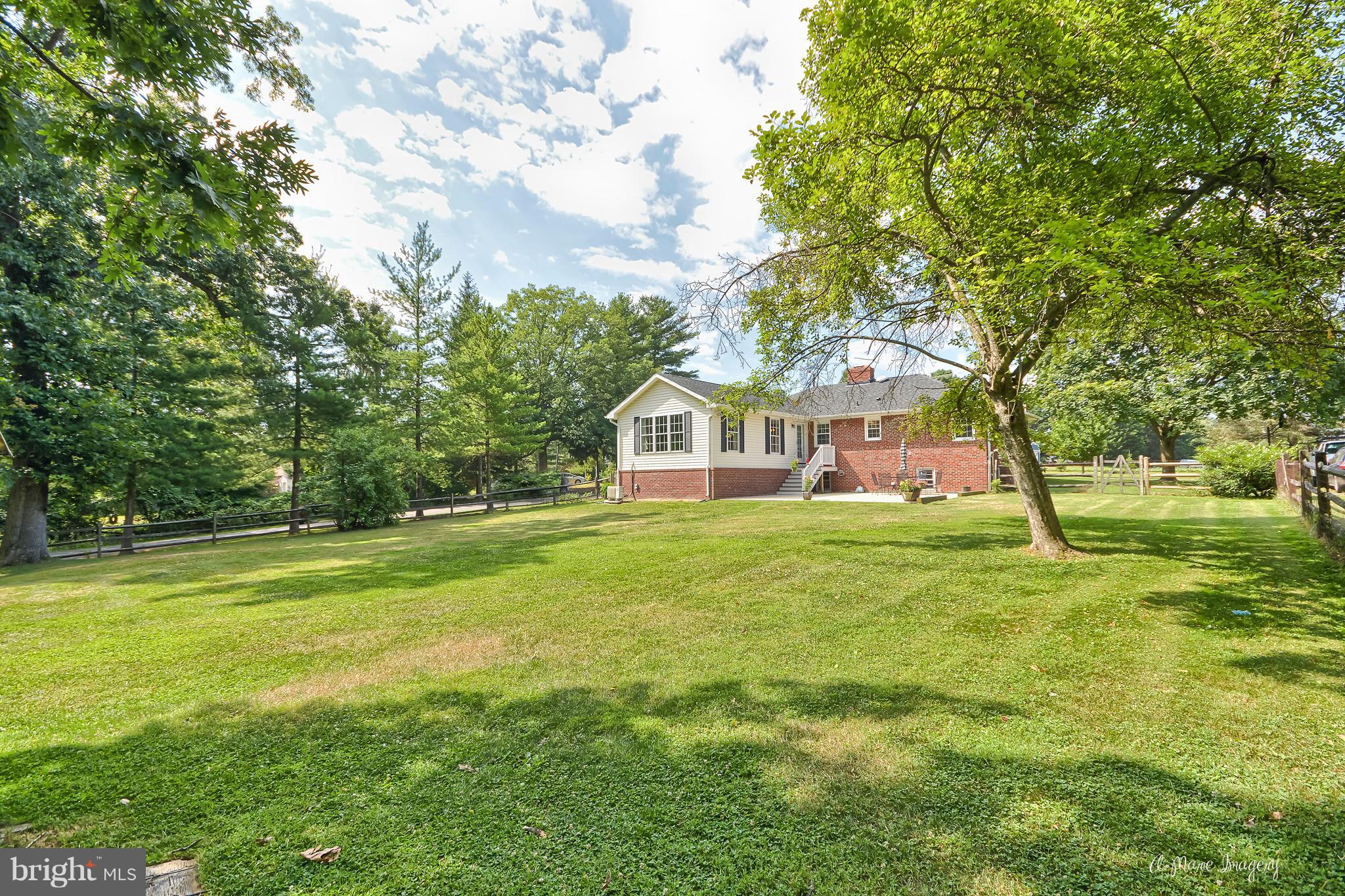 28403 Kemptown Road Damascus, MD 20872 - Photo 28 of 29 Large Rear yard for games and privacy