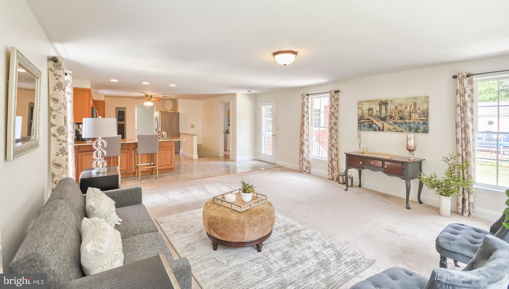 28403 Kemptown Road Damascus, MD 20872 - Photo 6 of 29 Family Room perfect to relaxing