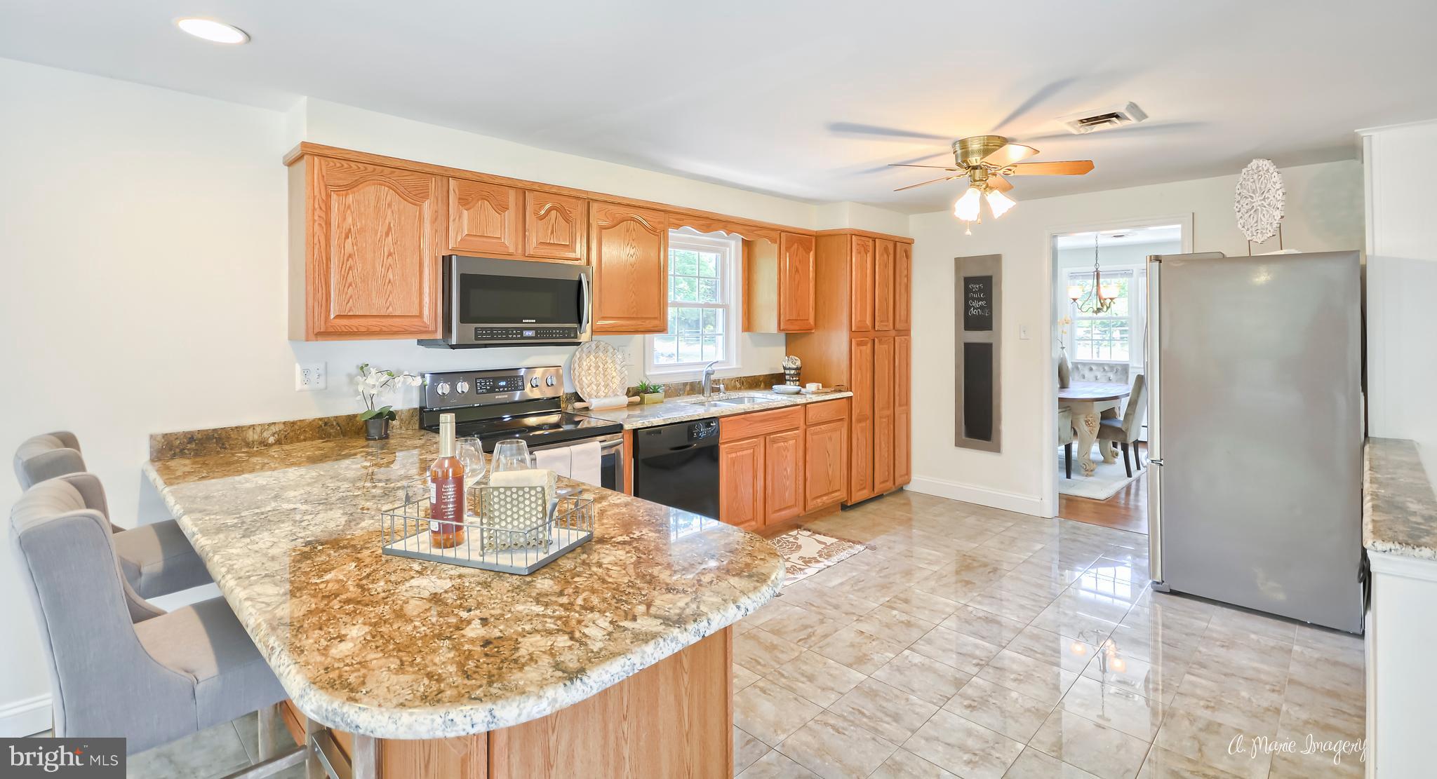 28403 Kemptown Road Damascus, MD 20872 - Photo 9 of 29 Kitchen with plenty of prep space