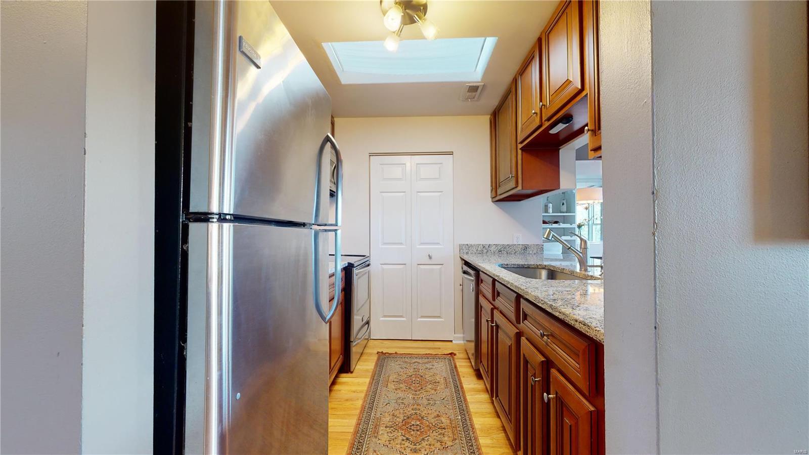 2310 Rutger Street, Unit 10F St. Louis, MO 63104 - Photo 15 of 57