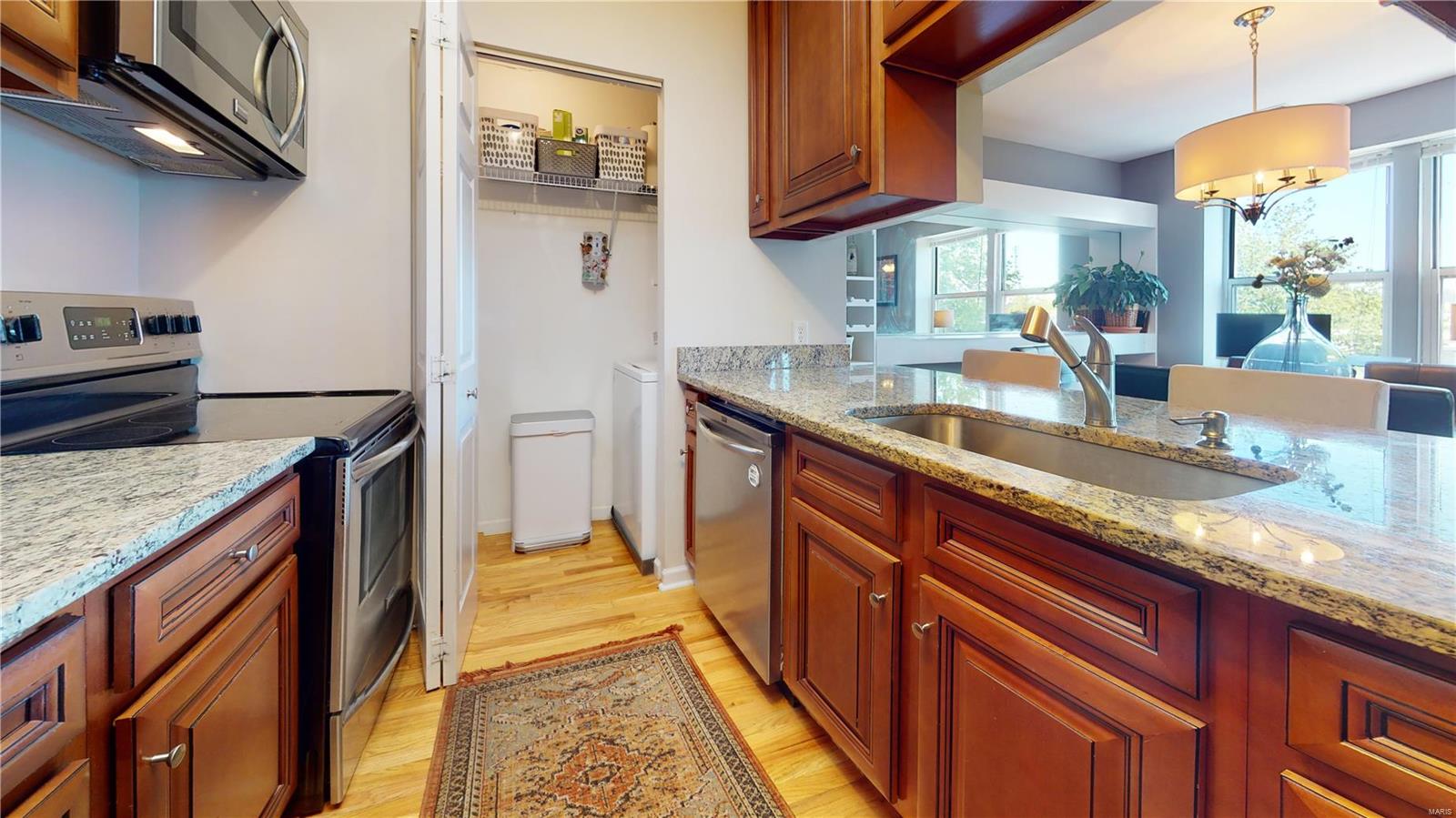 2310 Rutger Street, Unit 10F St. Louis, MO 63104 - Photo 16 of 57