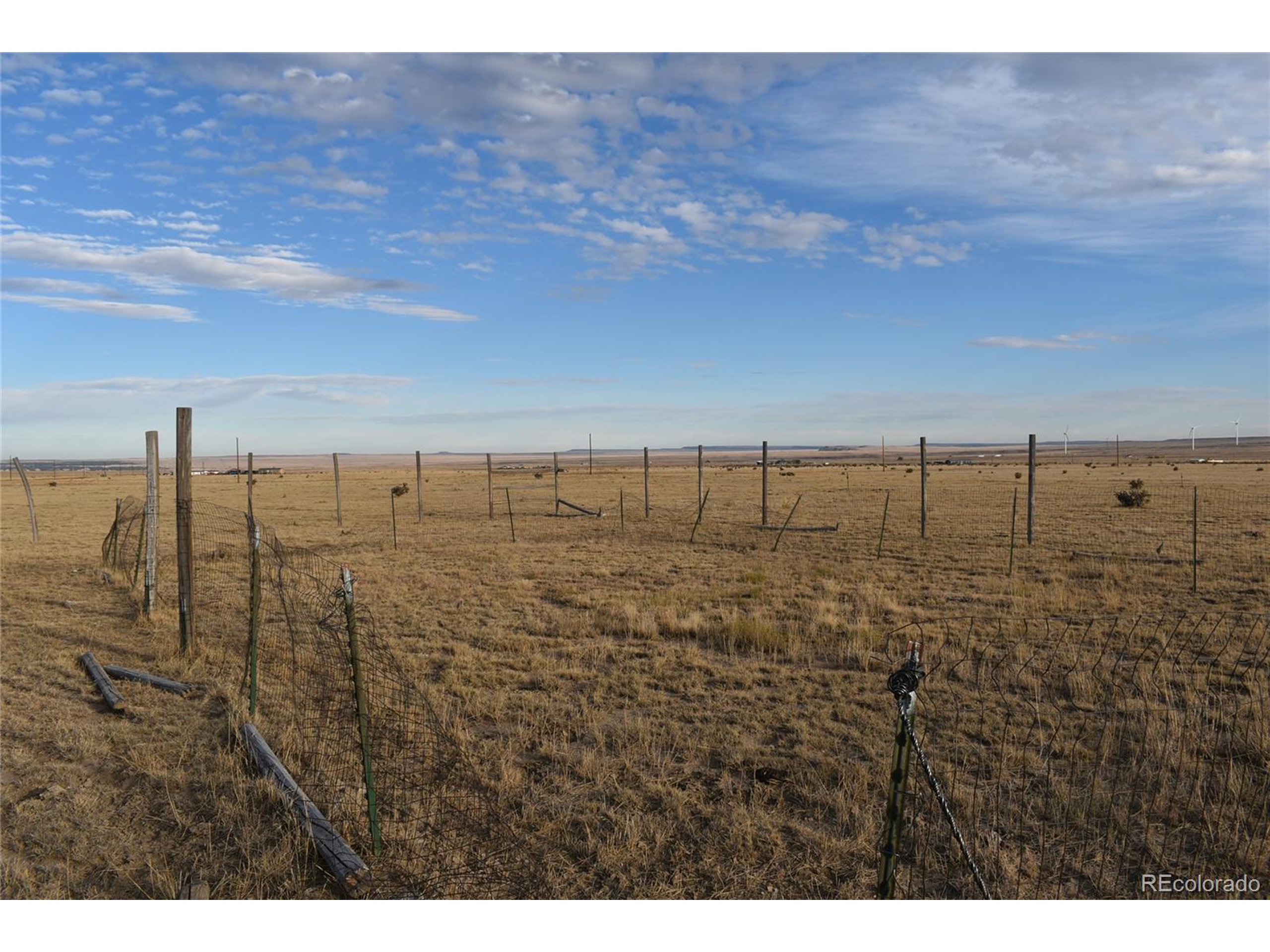 35 Bennett Road Rye, CO 81069 - Photo 11 of 25 a view of an ocean with beach