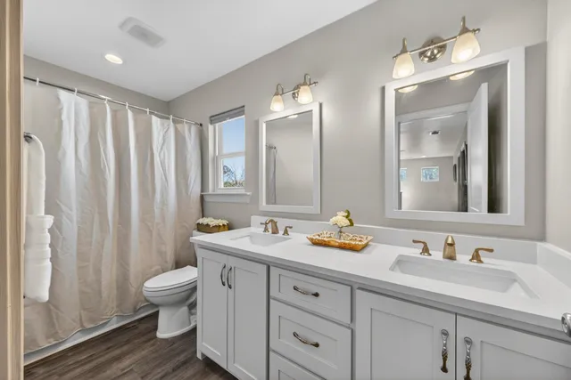 $725,000 | 1723 West Avalon Circle, Charleston, SC 29407