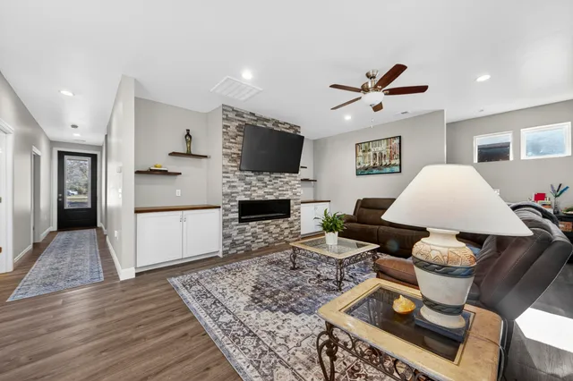 $725,000 | 1723 West Avalon Circle, Charleston, SC 29407