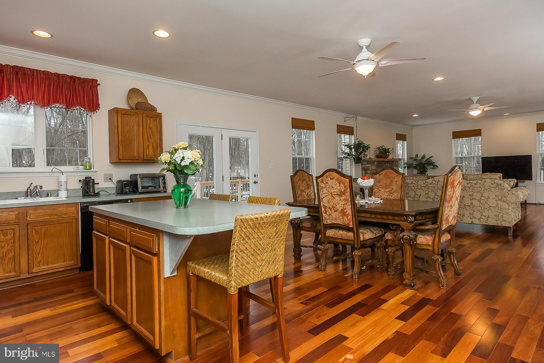 505 Durango Road Baltimore, MD 21228 - Photo 4 of 30 Kitchen
